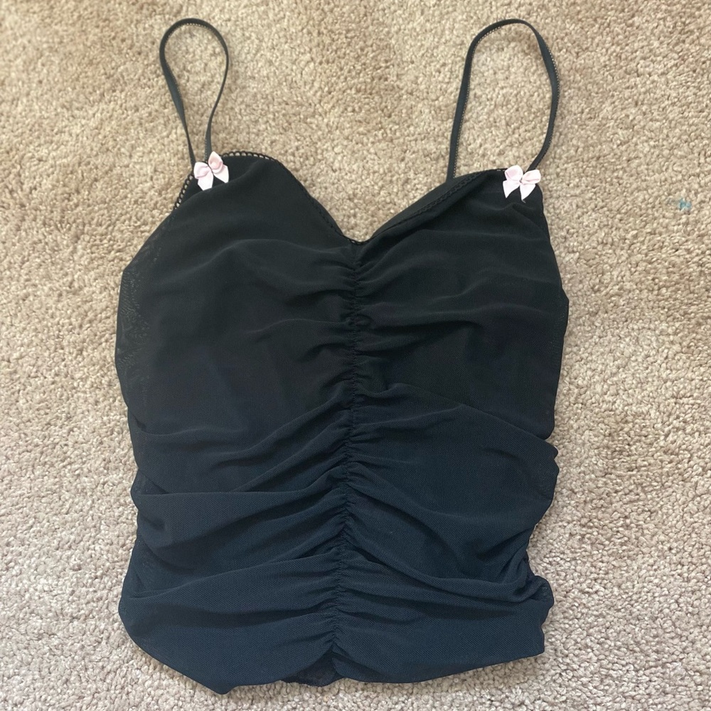 Black ruched mesh cropped tank top